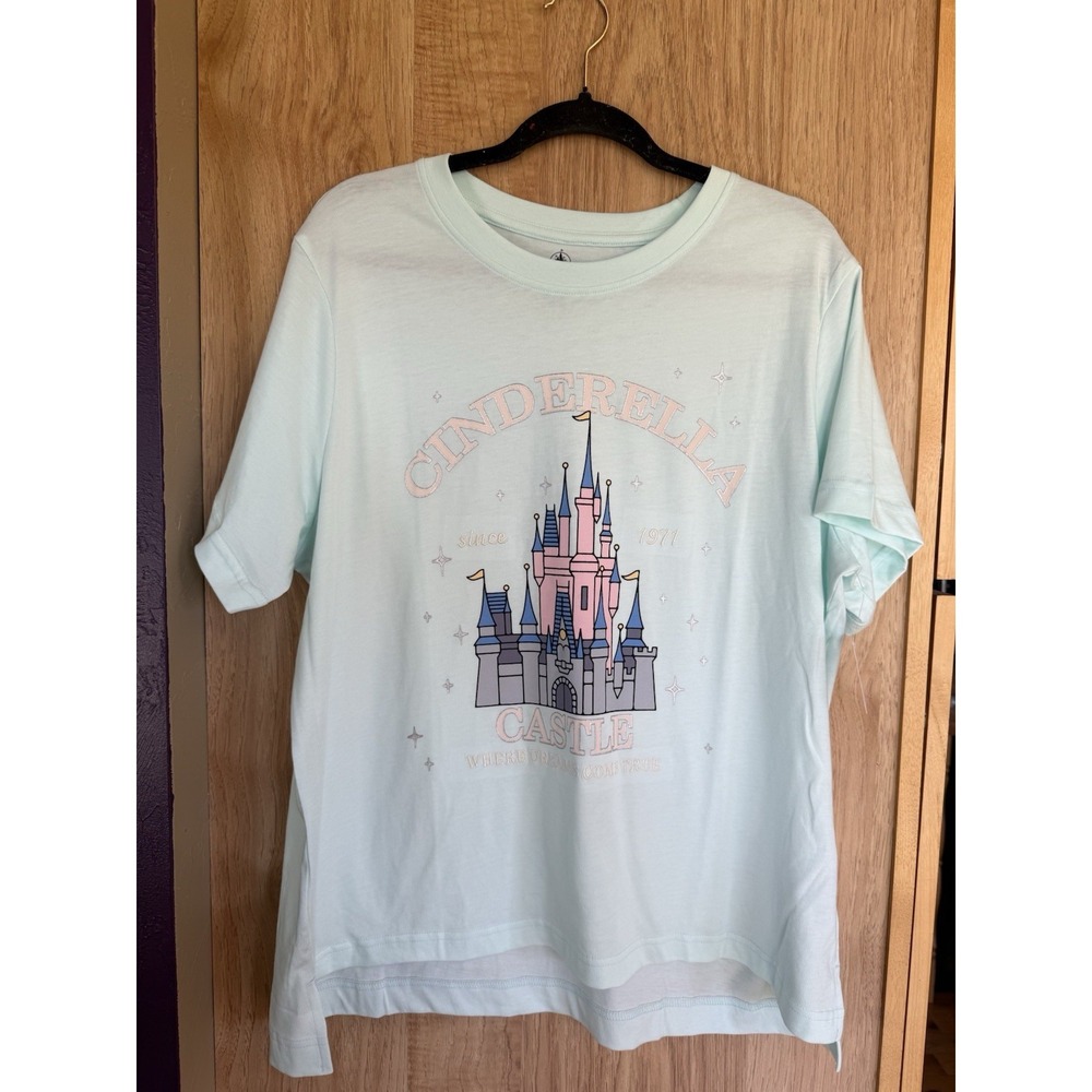 Disney parks 2026 WDW Cinderella Castle T Shirt Medium  Dreams Come True NWT